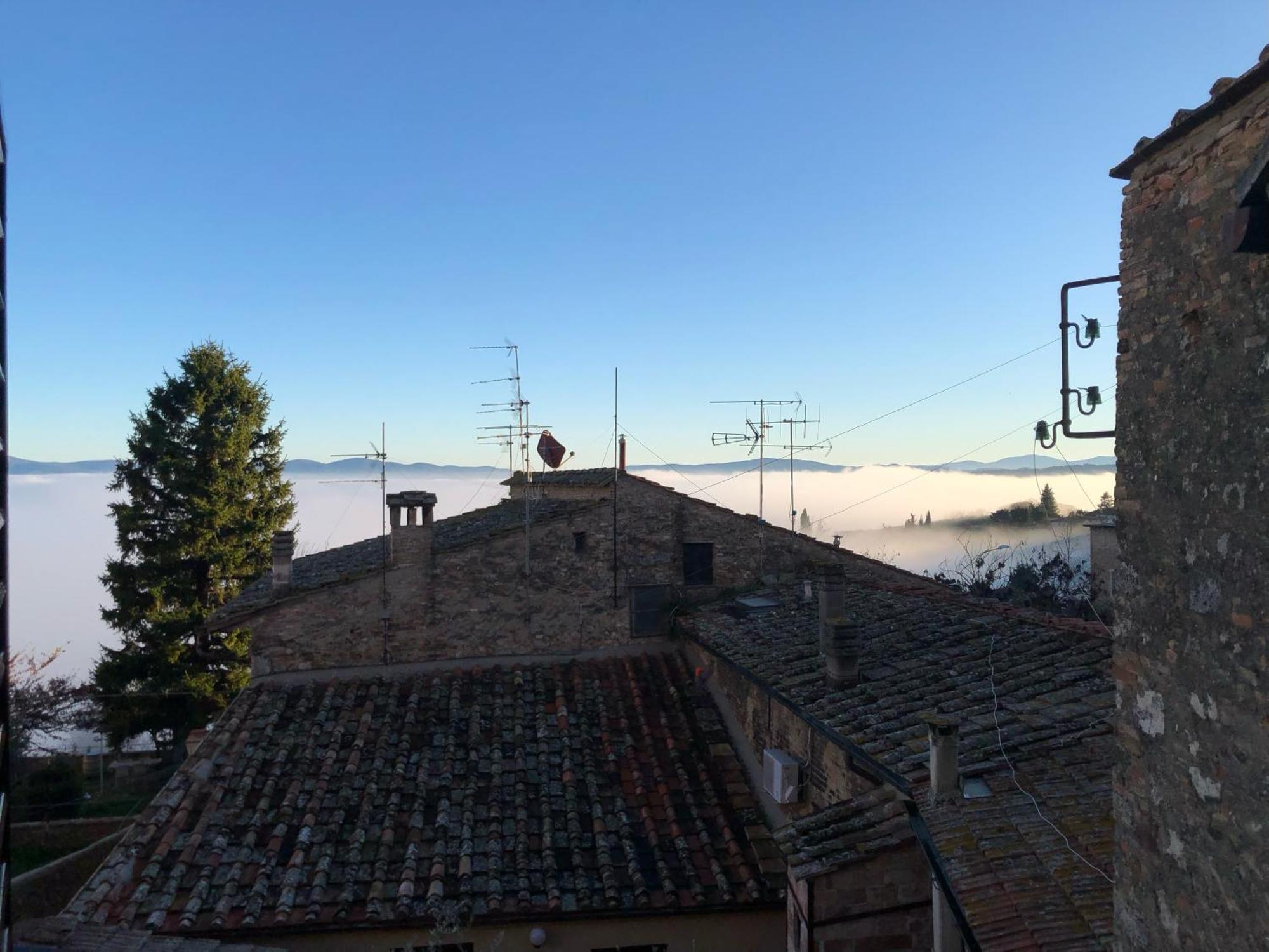 Casa Nel Centro Storico San Gimignano Exterior foto